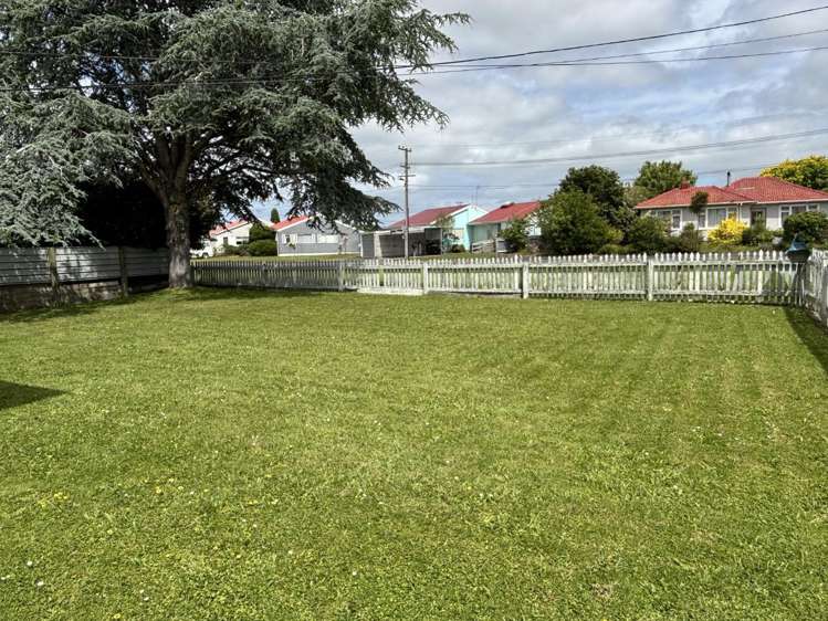 18 Tinirau Street Whanganui East_14