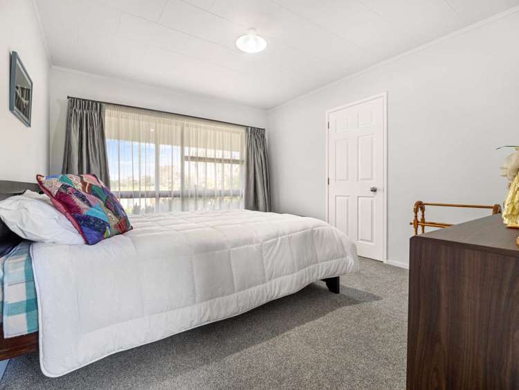 52 Racecourse Road Waiuku_14