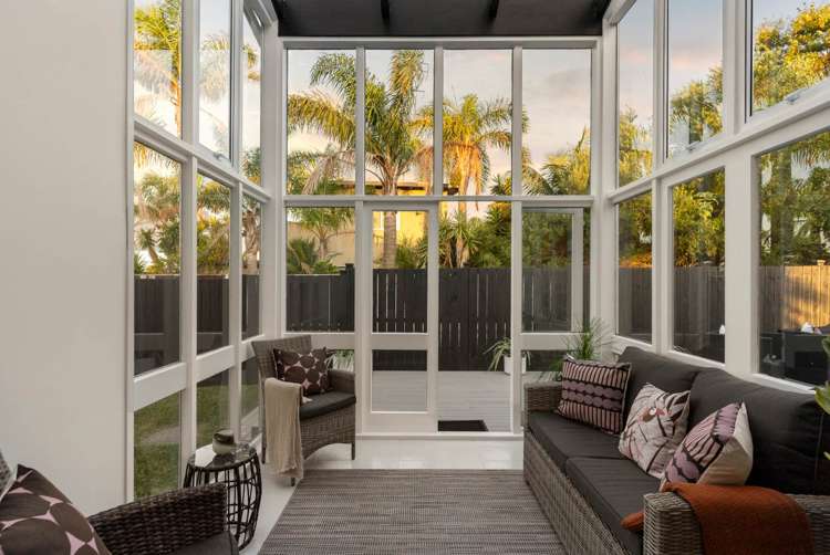 28 Fielding Crescent Farm Cove_34