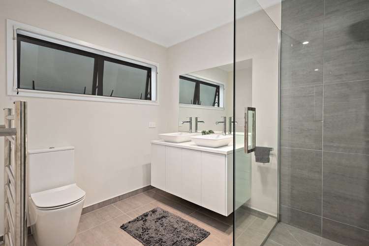 14 Sacred Kingfisher Road Hobsonville_6