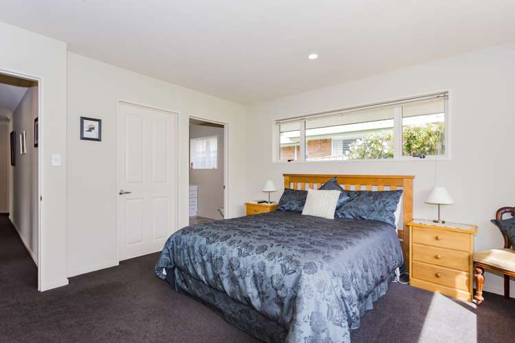 15 Kowhai Street Oxford_10