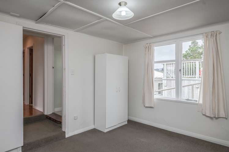 199 Helston Road Paparangi_26