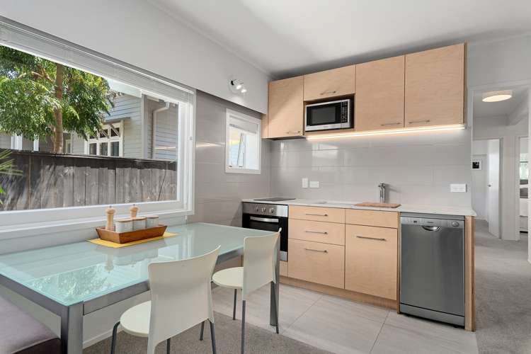 80 Ngataringa Road Devonport_13