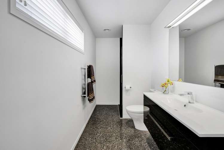 6 Pebble Beach Court Waiwhakaiho_34