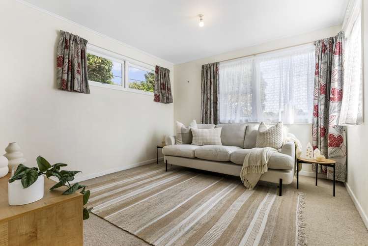 1/263 Glenfield Road Hillcrest_11