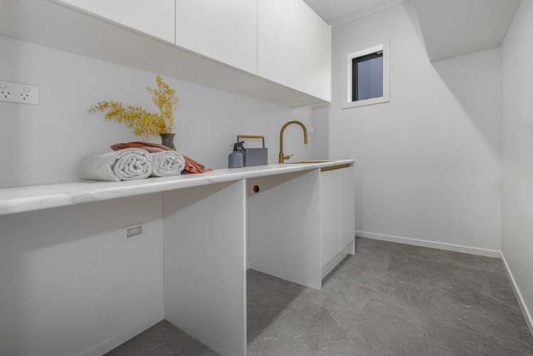 202 John Burke Drive Aotea_23