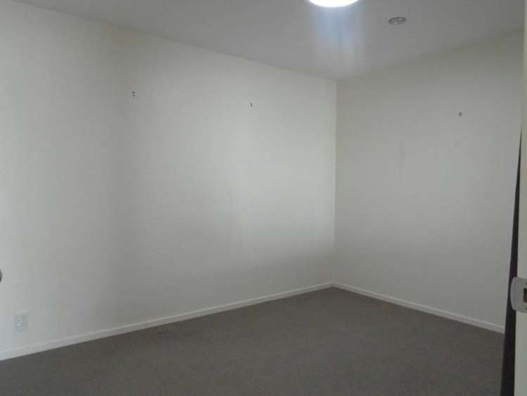 2i/86a Rockfield Road Penrose_6