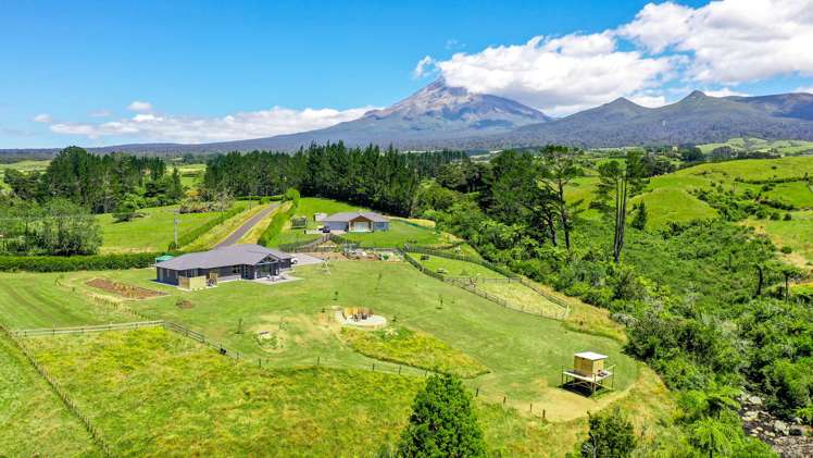 210 Maude Road Kaimiro_24