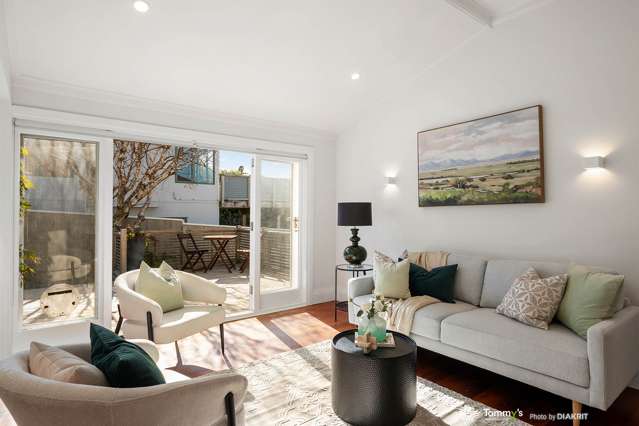 24 Wha Street Lyall Bay_3