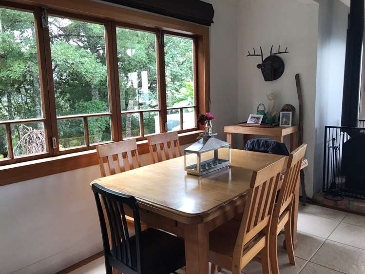 66 Kauri Point Road Laingholm_14