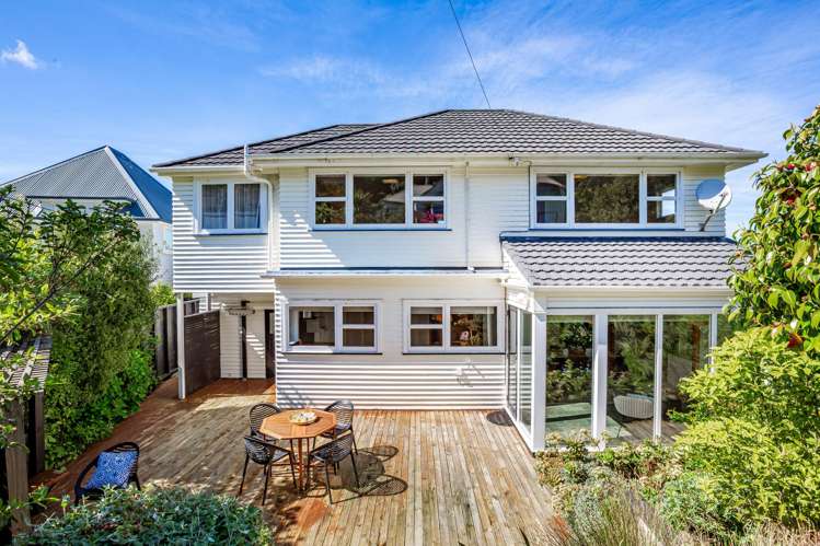 8 Jalna Avenue Khandallah_30