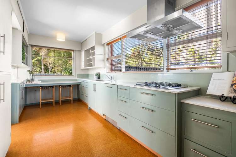 304 Cannon Hill Crescent Mount Pleasant_14