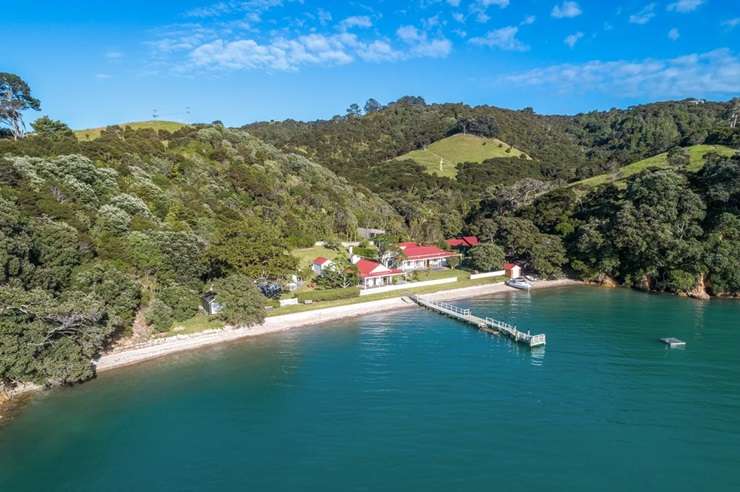 142 Cowes Bay Road, Waiheke Island, Auckland