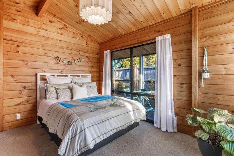 51 Coldham Crescent Saint Johns_10