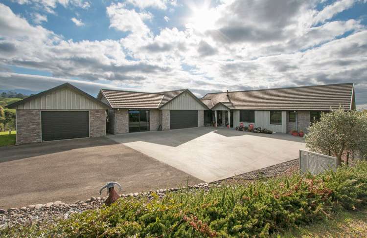 426 Esdaile Road Whakamarama_3