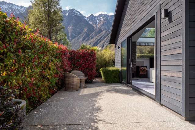 27 Pendeen Crescent Jacks Point_2