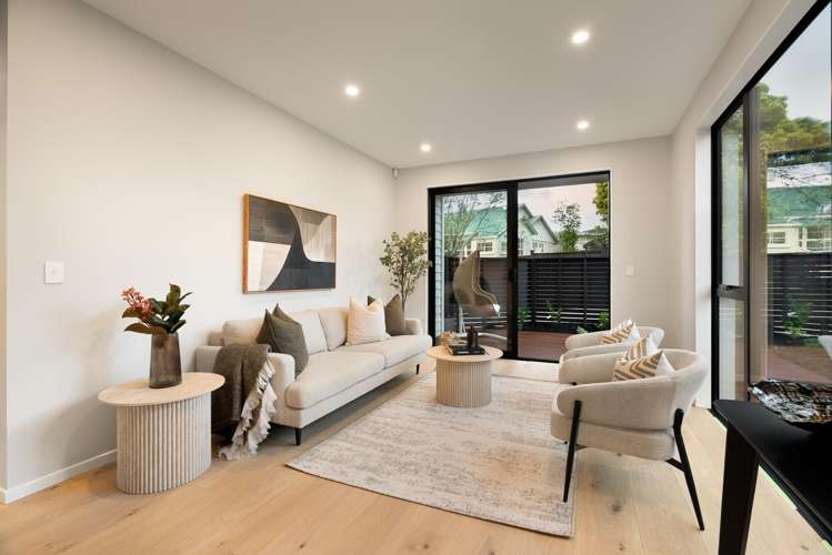 8a Catalina Crescent Forrest Hill_5