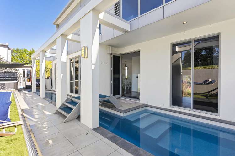 123 Beach Road Castor Bay_10
