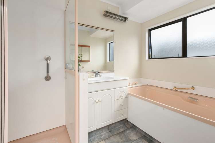 2/7 Spring Grove Henderson_8