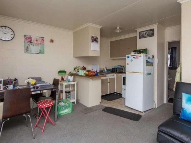 48 Fergusson Street Stoke_9