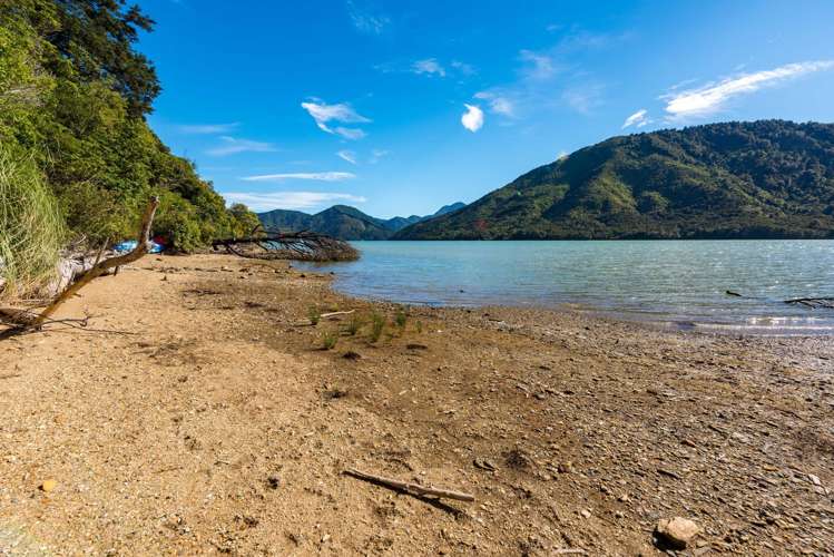 780 Queen Charlotte Drive Havelock_24