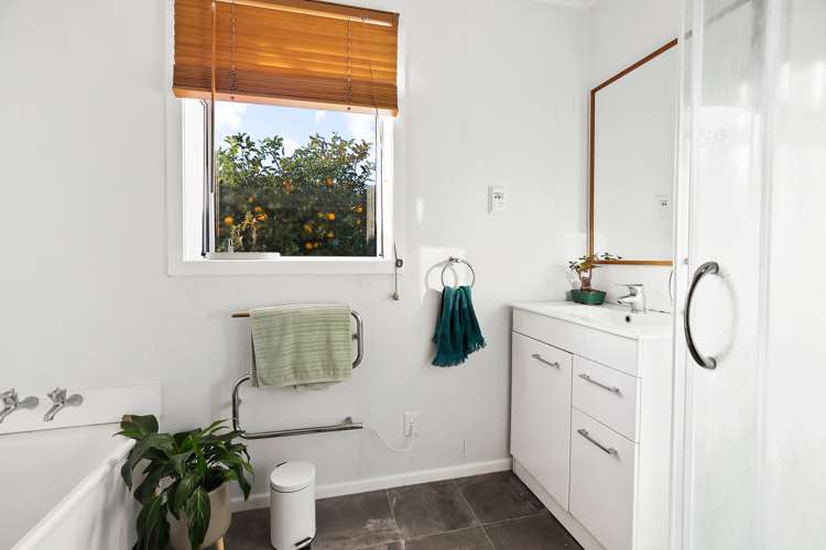 22 Joanna Place Deanwell_12