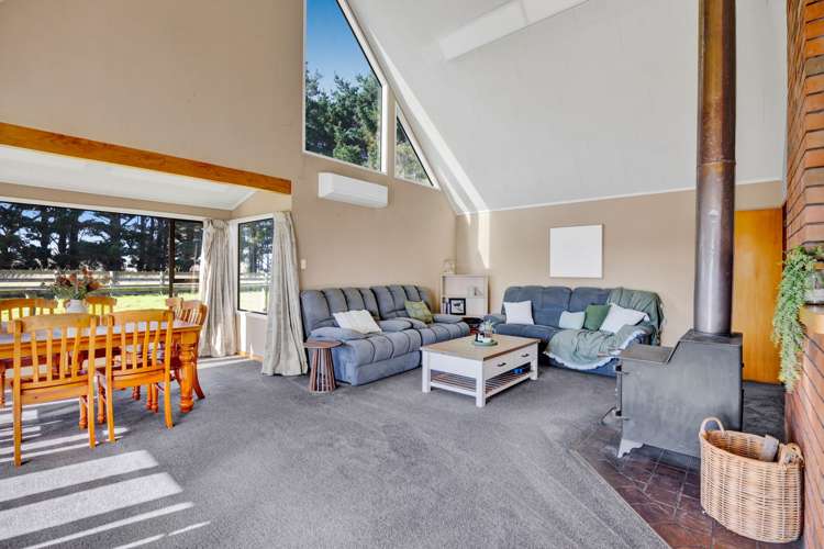 1306 Normanby Road Manaia_10