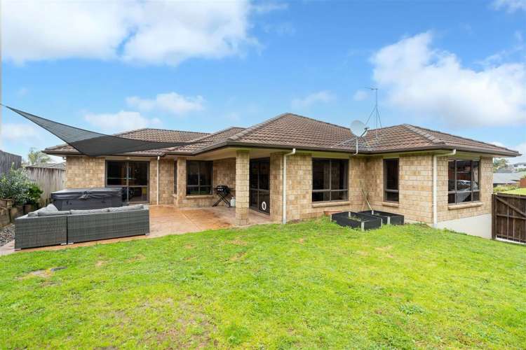 4 Sharaleigh Place Grandview Heights_17