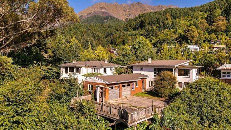 Buyers snap up French couple’s ‘rumpty’ Queenstown houses for just over $8m