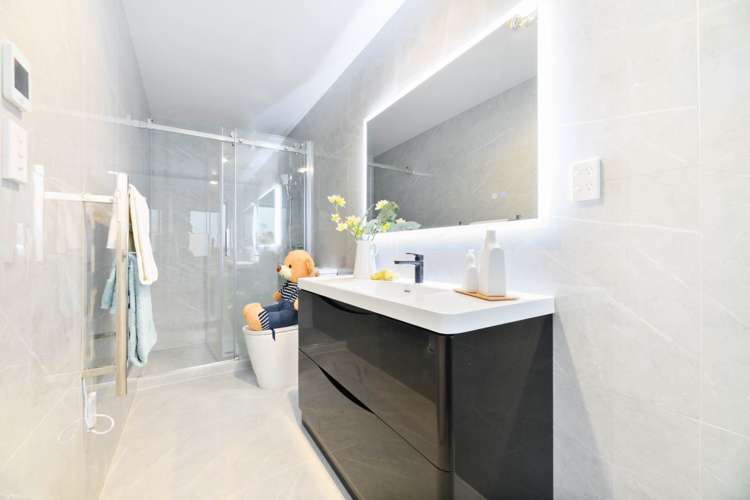 30f Routley Drive Glen Eden_19