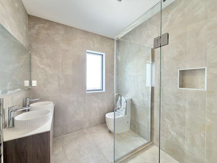 94 Huanui Drive Orewa_11