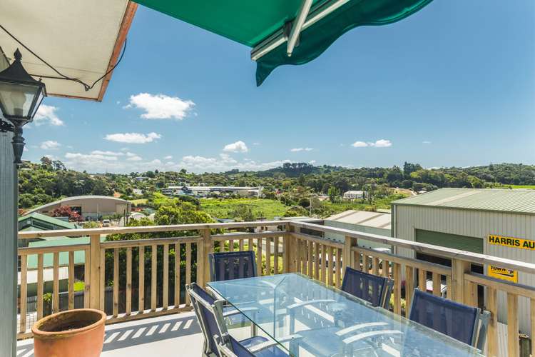 16 Erua Road Ostend_2