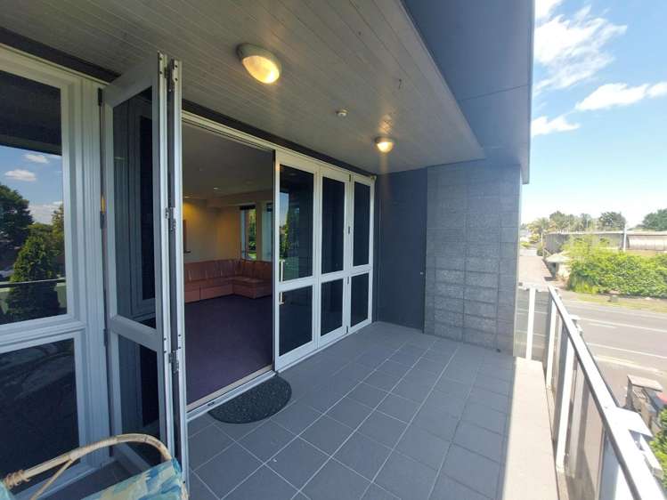 1150C Victoria Street 3295_10