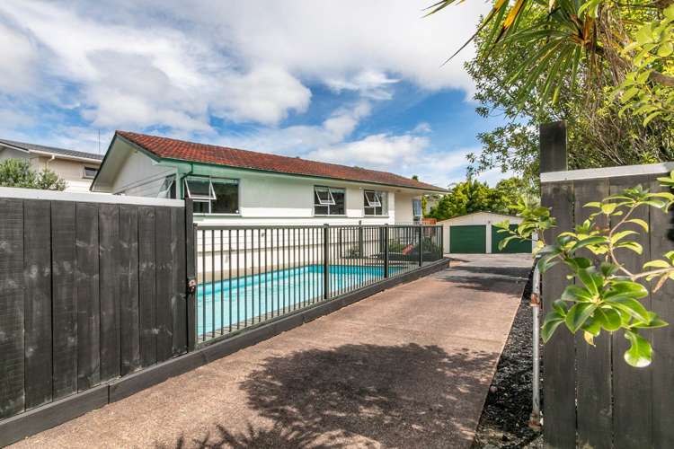 5 Pokapu Street Titirangi_14