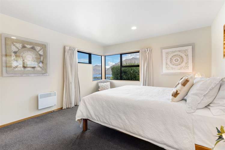 13 Sunrise Lane Queenstown_12