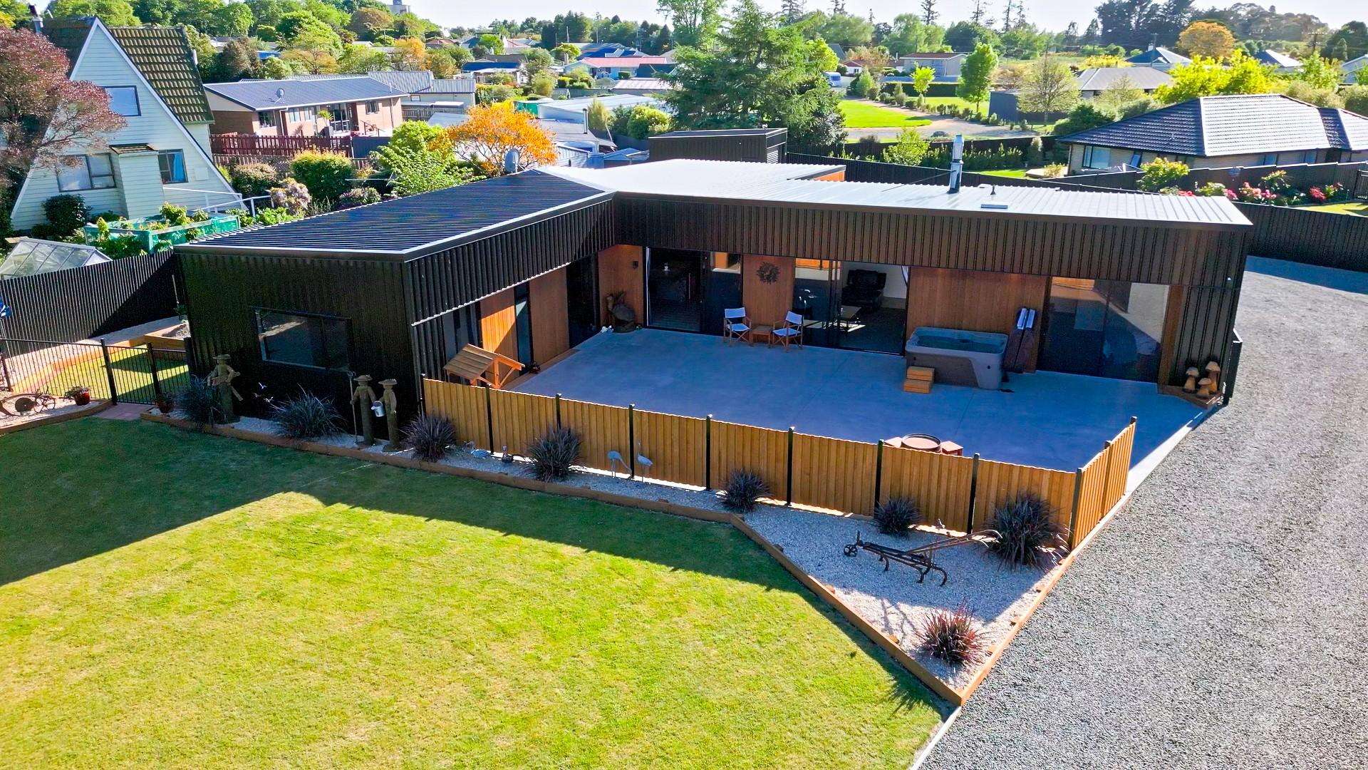 8 Eric Batchelor Place Waimate_0