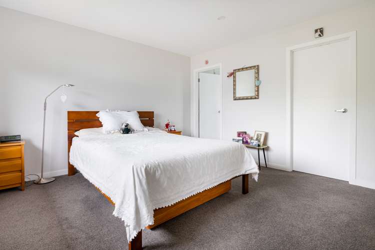 2/11 Masters Avenue Hillcrest_8