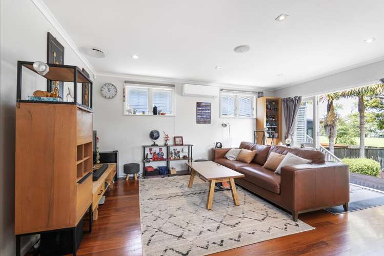 53 Bond Crescent Forrest Hill_10