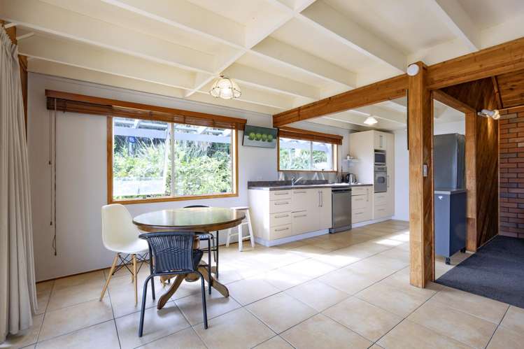 51 Seaview Road Piha_11