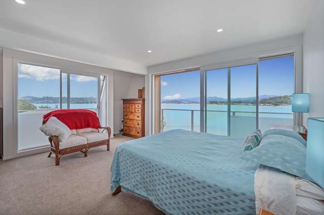 WAKE TO THE SOUNDS OF THE WATER!