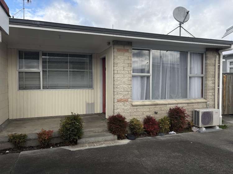 2/402 Lyndon Road East_0