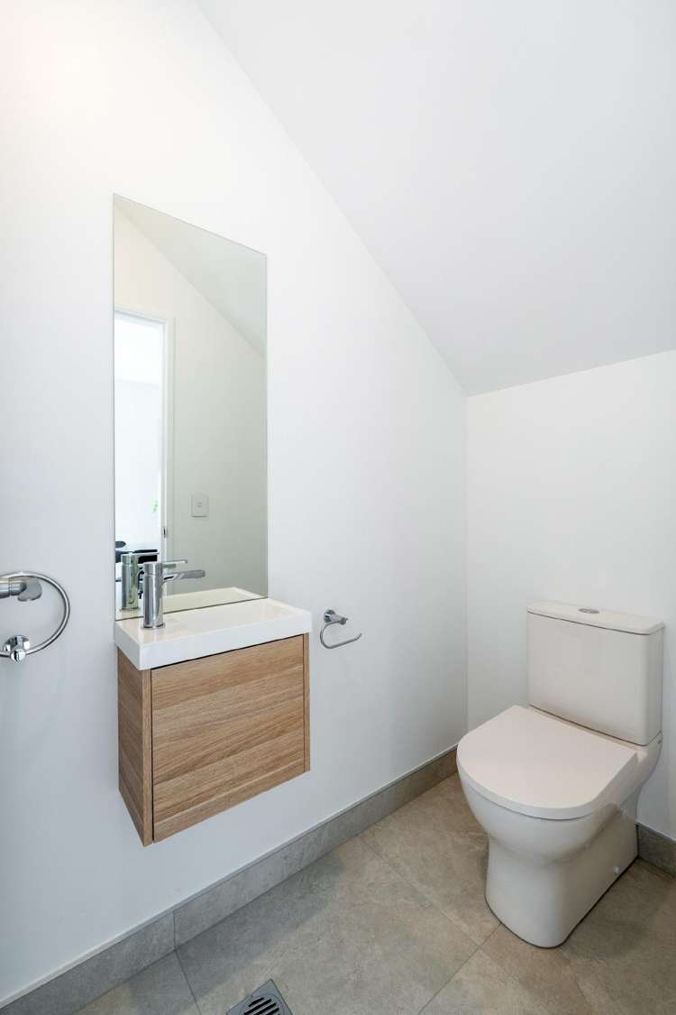 53 Nga Pona Toru Road Flat Bush_21