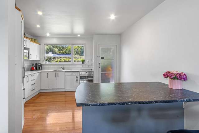 2/103 St Albans Street Saint Albans_4