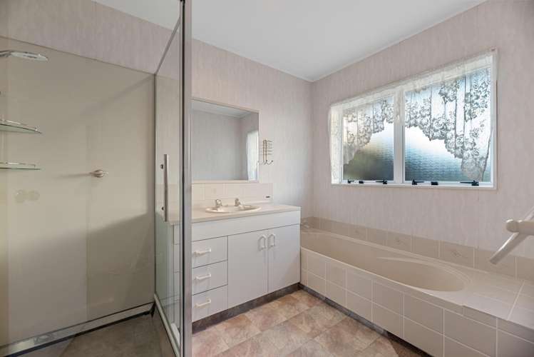 5 Bayfair Drive Mount Maunganui_14