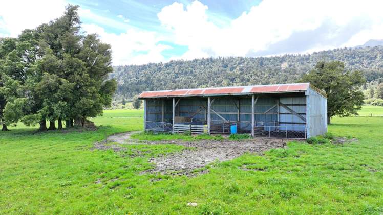 1627 Whataroa Highway Whataroa_16