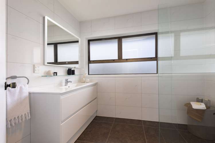 221g Mount Smart Road Onehunga_12