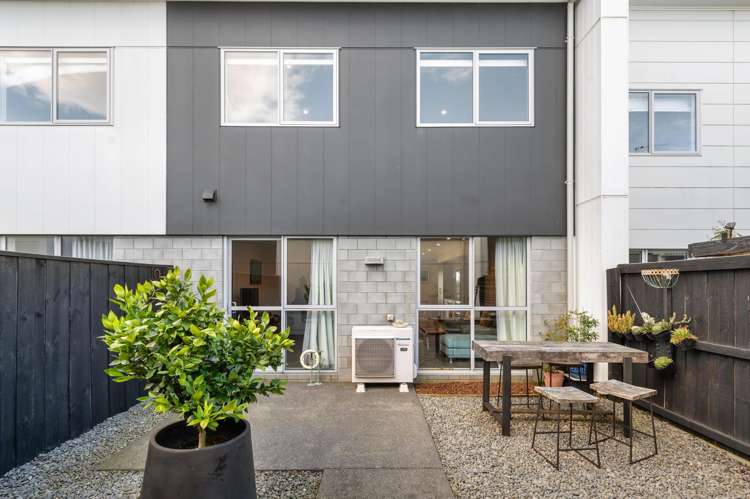 8 William Dawson Crescent Wigram_14