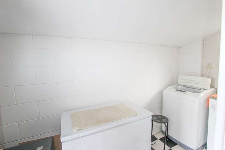 93 Tyndall Street Pahiatua_11