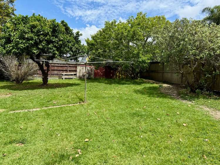 46 Taipari Road Te Atatu Peninsula_11