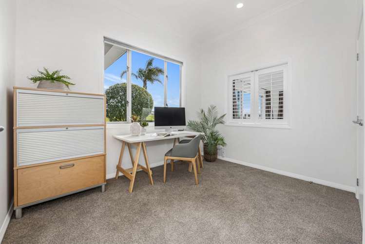 9 Intrepid Crescent Beachlands_33